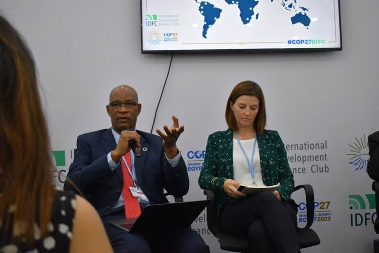 His Excellency Mr. Ali Bety, High Commissioner of the ‘Nigeriens Nourishing Nigeriens’ Initiative, and Catherine Simonet, Climate Change and Adaptation expert at AFD and SPARC consultant, speaking at the event